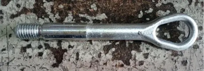 Parafuso Reboque Mercedes C300 2018