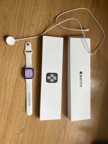 Apple Watch SE 2ª Geração 40mm Prata