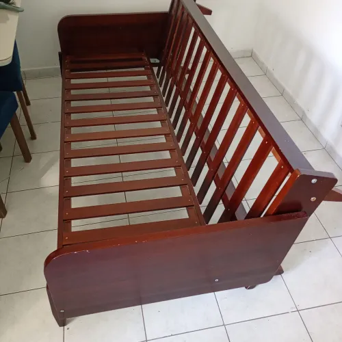 Sofá-Cama Futon Paris Madeira Maciça Imbuia - R9 Design