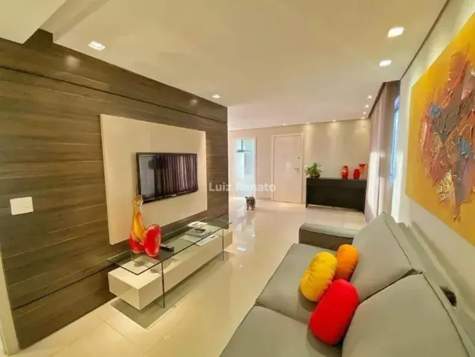 Apartamento á venda no bairro Santo Agostinho