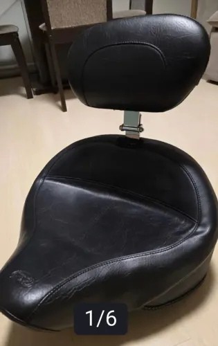 Banco Mustang Seats com encosto Harley Davidson Softail fatboy 2007 a 2017