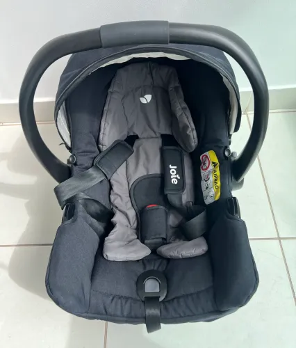 Bebe conforto Joie + base isofix Joie.