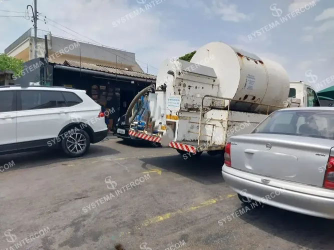 Lava Rápido em forte Centro Comercial na Zona Leste