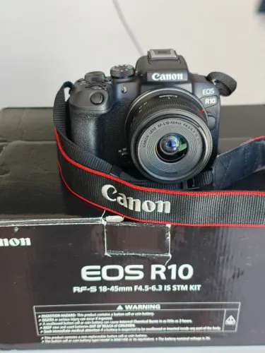 Canon R10