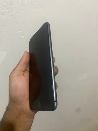 IPHONE 8 PLUS