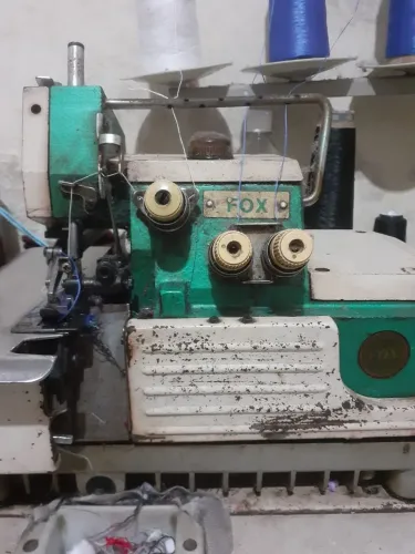 Máquina de custura