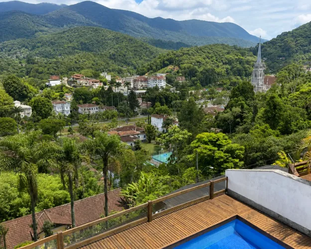 Elegância reservada no endereço mais nobre de Petrópolis