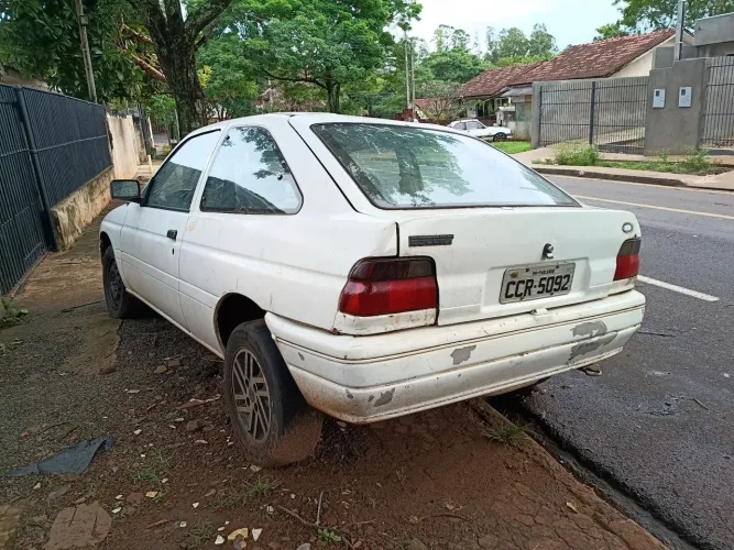 Ford Escort GL 1.6i / 1.6 (álcool) 1996