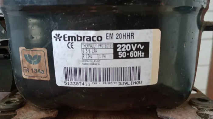 Compressor Embraco EM20HHR 220v (semi-novo)