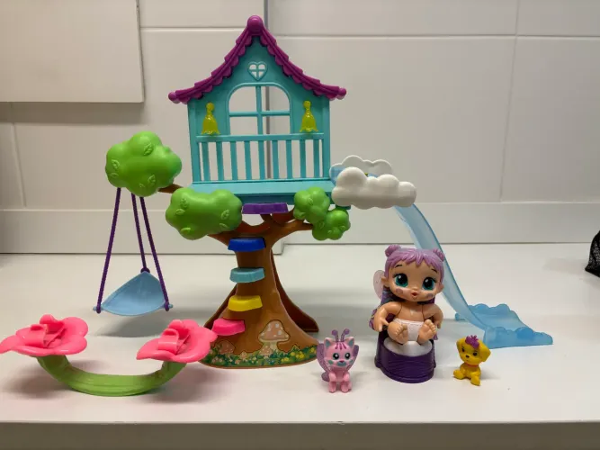BARBIE DREAMTOPIA CHELSEA FANTASIA CASA DA ÁRVORE - MATTEL Barbie