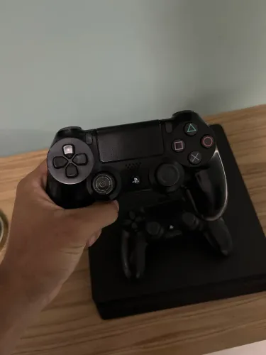 Play 4