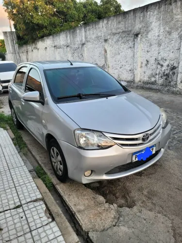 Toyota Etios X 1.3 Flex 16V 5P Mec. 2015