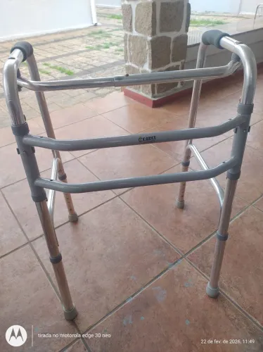 Andador carci três barras 