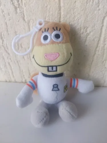 chaveiro de 15cm da Sandy com o traje espacial completo