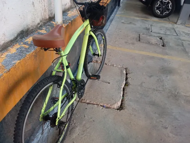 Vendo bicicleta super nova 