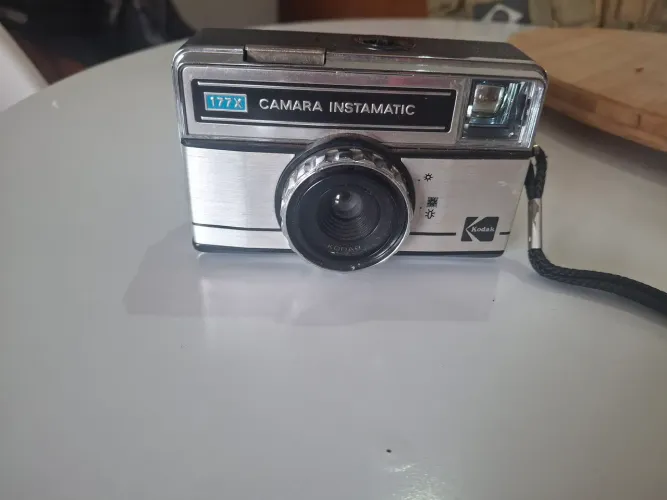Máquina fotográfica antiga kodak