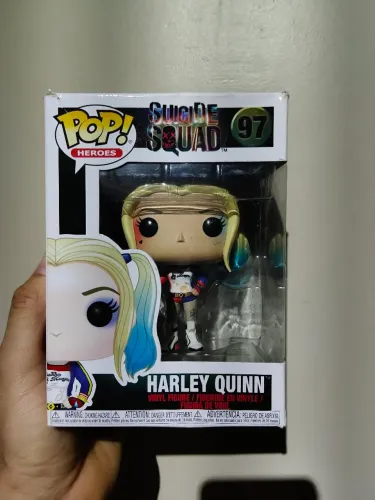 Funko pop Arlequina 97 esquadrão suicida 