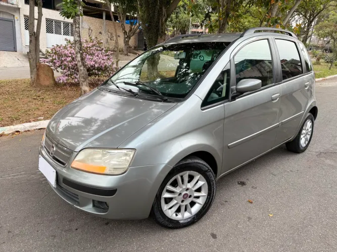 Fiat Idea ELX 1.4 MPI Fire Flex 8V 5P 2010
