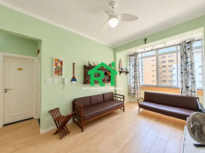 Apartamento beira mar com 1 quarto à venda em Pitangueiras, Guarujá.