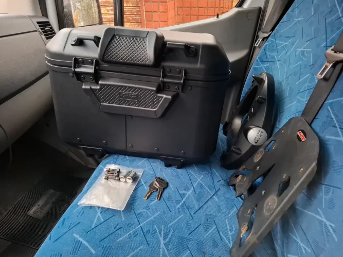 Bau aluminio givi