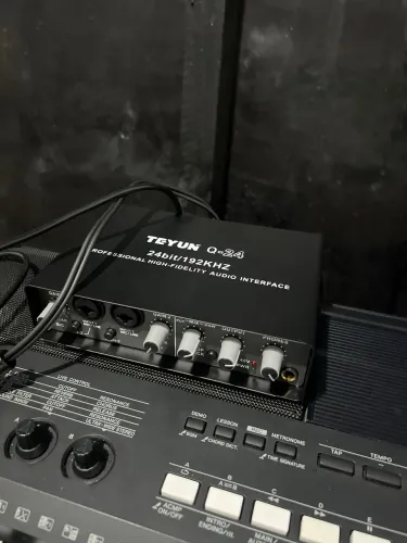 Interface de áudio - Teyun Q-26