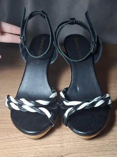 Sandália Preta com Tranças Bicolor Carmen Steffens