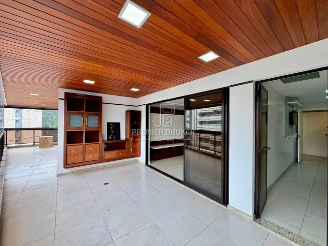 Apartamento com 4 dormitórios à venda, 196 m² por R$ 1.850.000,00 - Agriões - Teresópolis/