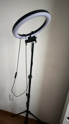 Ring light com tripé e suporte para celular