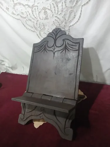 Antigo Porta Biblia De Madeira Entalhada
