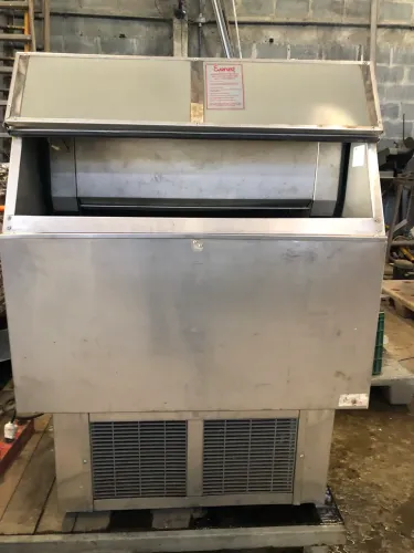 Máquina de gelo cubo EVEREST EGC 150