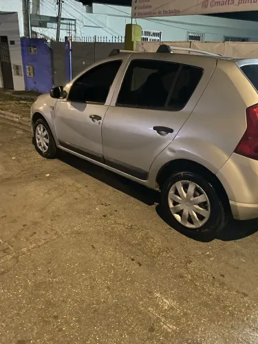 Renault Sandero Expression Hi-flex 1.6 8V 5P 2010