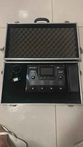 Pedaleira Zoom G6