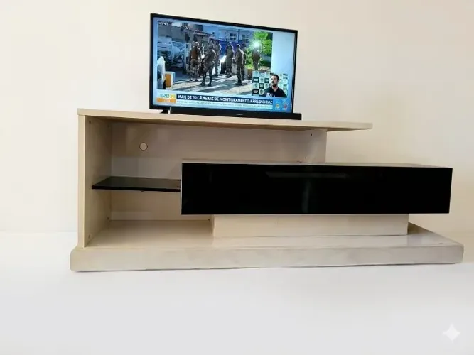 Rack Moderno para TV - Precisa de Restauração
