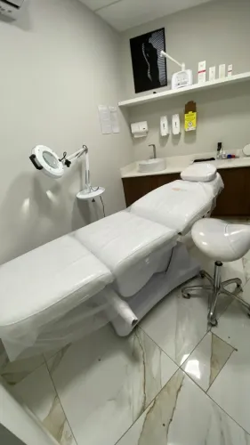 Poltrona Motorizada para consultório/estetica