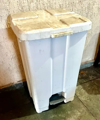 Cesto de Lixo (com pedal)