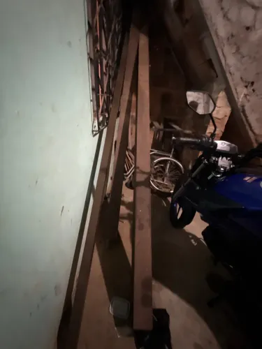 Viga i 2 peças cada uma com 3 metros