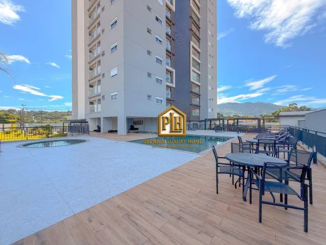 Apartamento com 3 dormitórios à venda, 101 m² por R$ 1.350.000,00 - Essencial Carraro - At