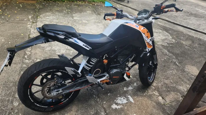 Vendo ktm Duke 200