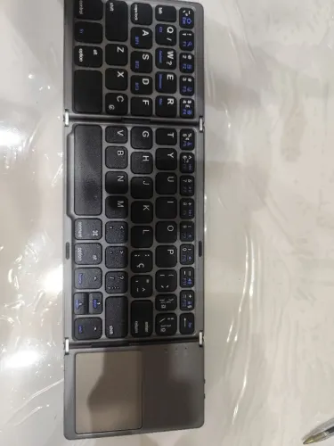 Teclado Portatil com Touchpad - Defeito no Cabo Flat