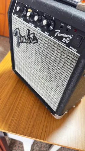 Cubo Fender Frontman 10G - Excelente p/ Estudo