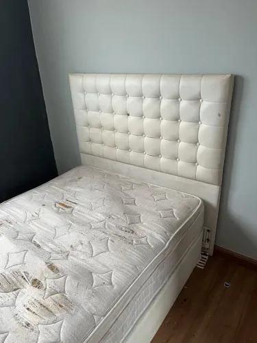 Doação - Cama Completa com Colchão e Cabeceira
