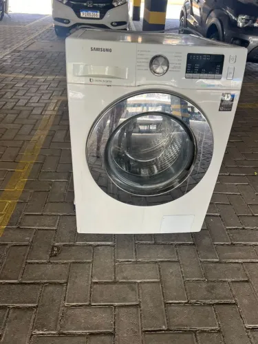 Máquina lava e seca