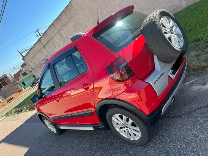 Volkswagen Crossfox 1.6 MI Total Flex 8V 5P 2013