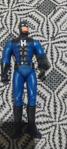 Boneco de plástico. tipo batman