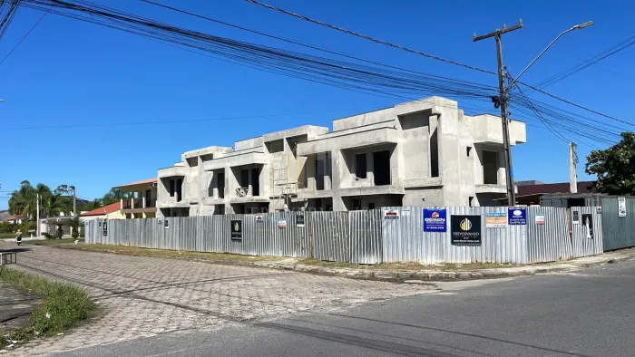 Sobrado em Centro - Guaratuba, PR
