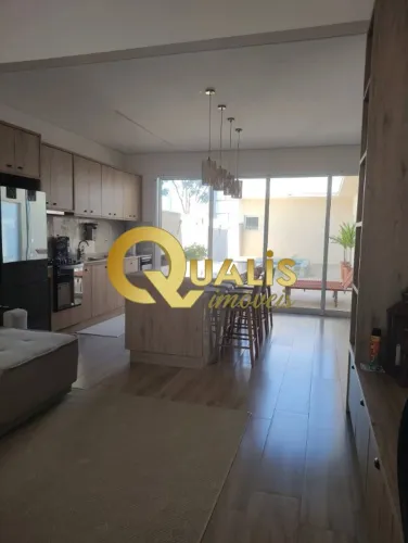 Imperdível: Casa em Condomínio à Venda em Indaiatuba-SP, Bairro Caldeira! 3 quartos, 3 suí