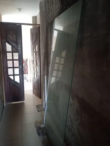 Porta fixa de vidro