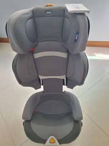 Cadeira de transporte marca Chico em excelente estado de Conservação. Único Dono.