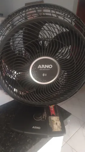 Vendo esse ventilador de mesa 40 cem está funcionando perfeitamente faço entrega