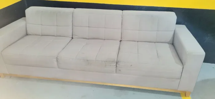 Sofá 3 Lugares Reto